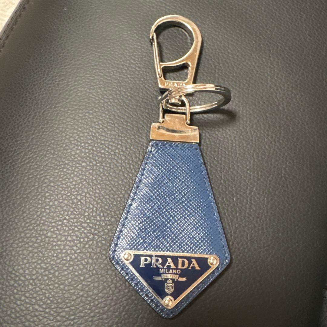 【なつ】PRADA キーリング　キーストラップ