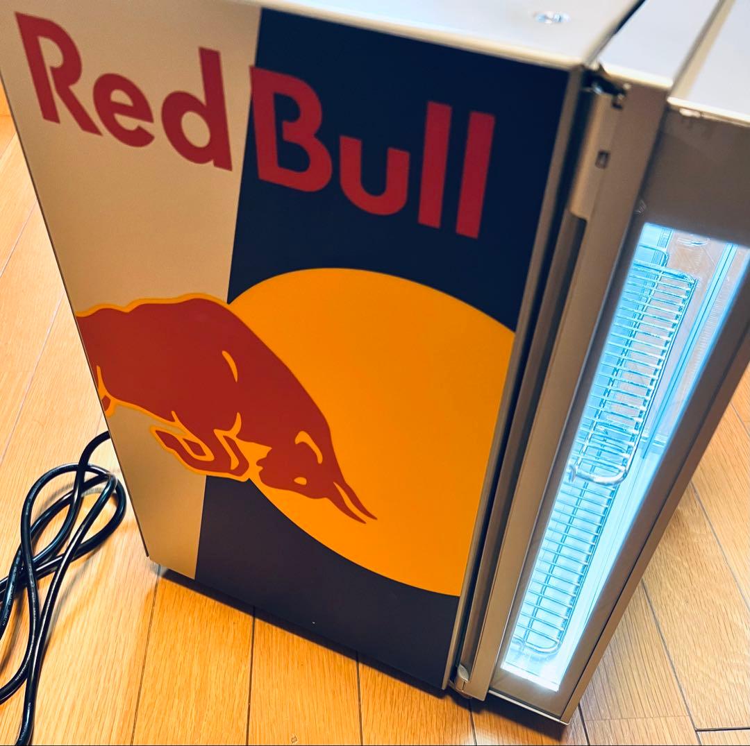 【新品未使用】Red Bull レッドブル 卓上 冷蔵庫 ショーケース 非売品