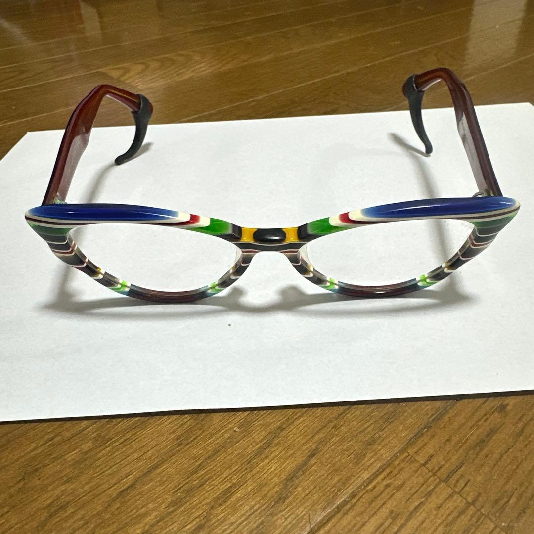 マルチカラーメガネ キャットアイスタイル