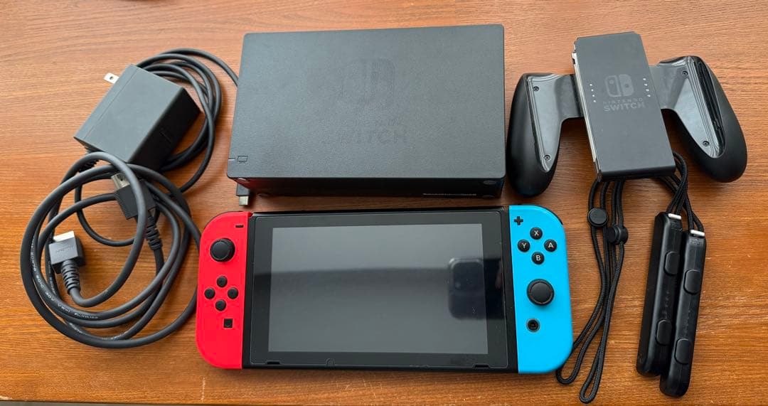 Nintendo Switch 赤/青 Joy-Con