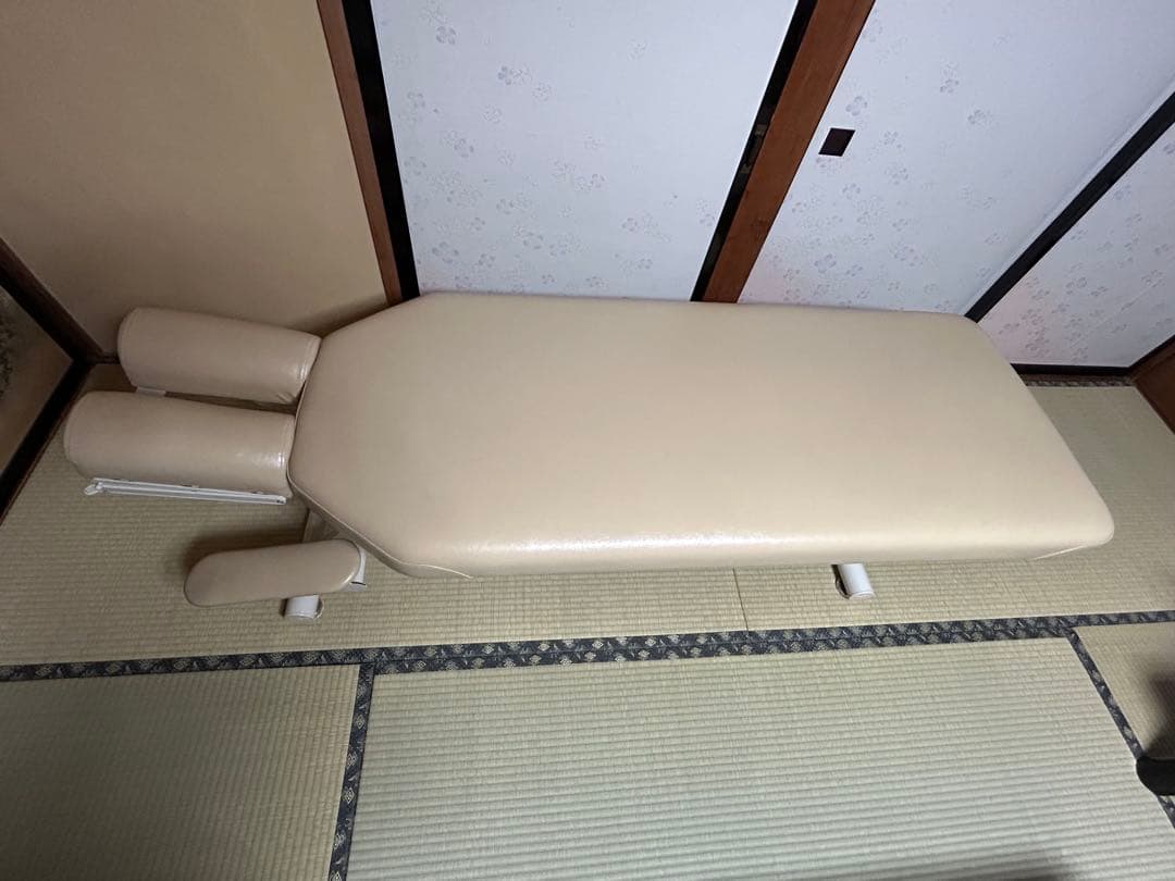【取りに来てくれる方限定】 高田ベッド　マッサージ　整体