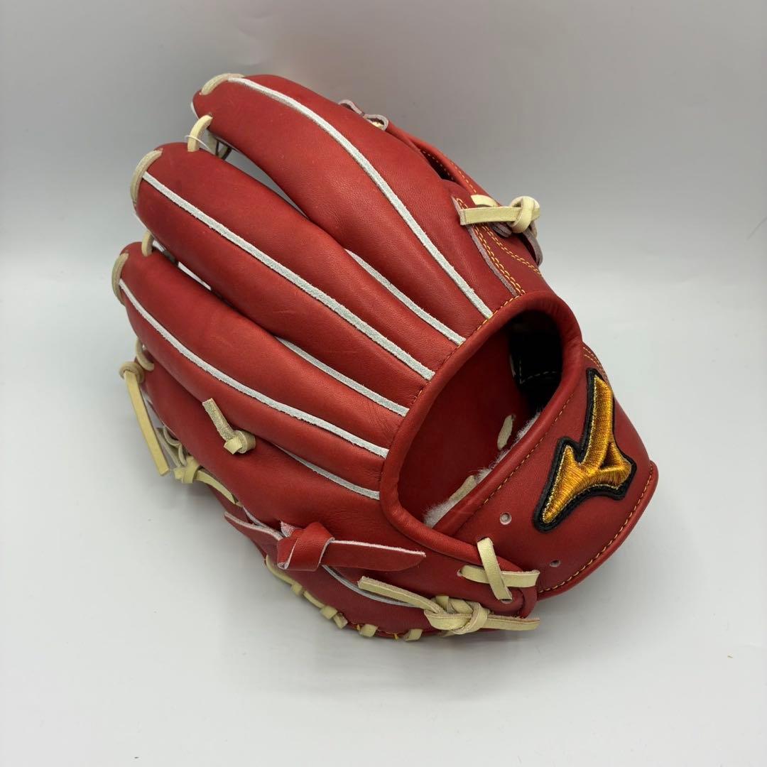 ミズノプロClassic 軟式グローブ内野手用　右投　新品　1AJGR30033