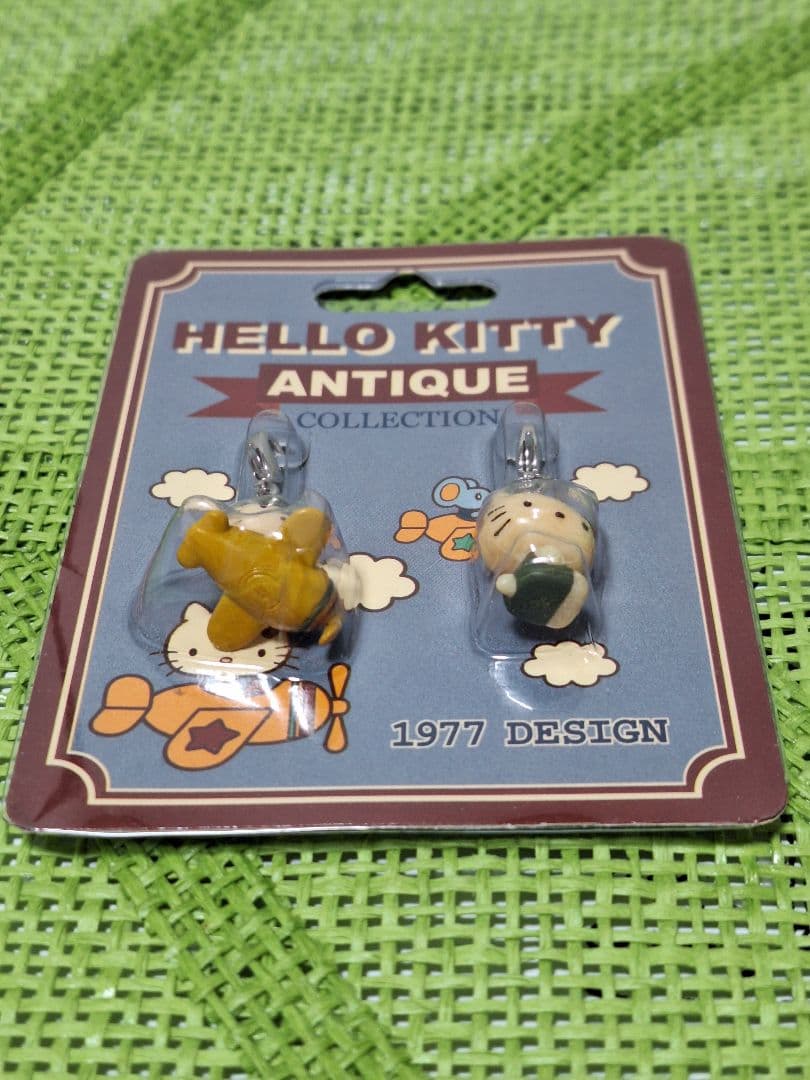 アンティークキティ✩限定キティ✩ご当地キティ✩ハローキティ✩ファスナーマスコット