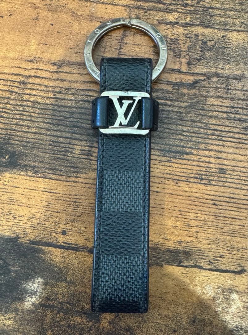 【正規品】ルイヴィトン LV ドラゴンヌ　ダミエ 　キーホルダー　【美品】