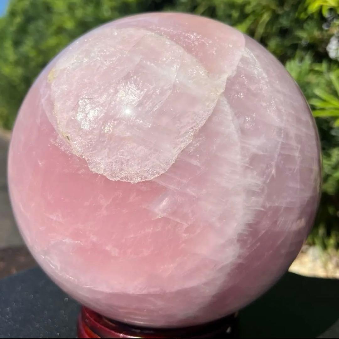 ☆超極大 ピンクスフィア☆特別出品☆優美☆虹入り ローズクォーツ 丸玉 天然石