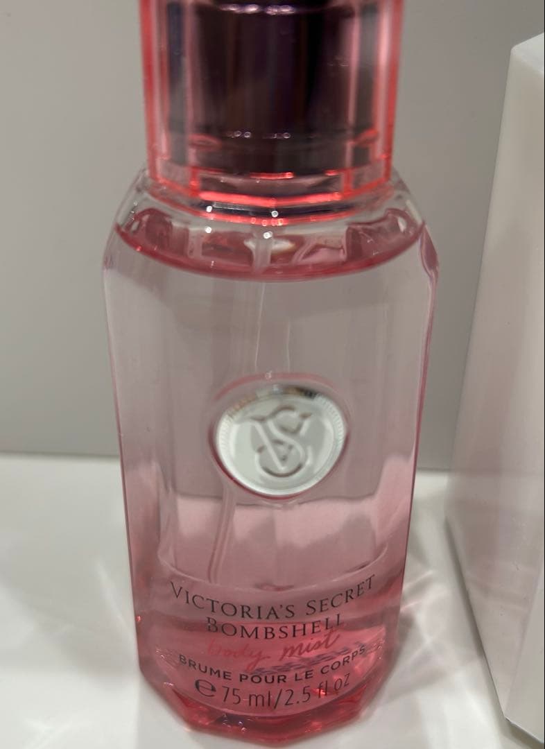 【新品】Victoria's Secret BOMBSHELL