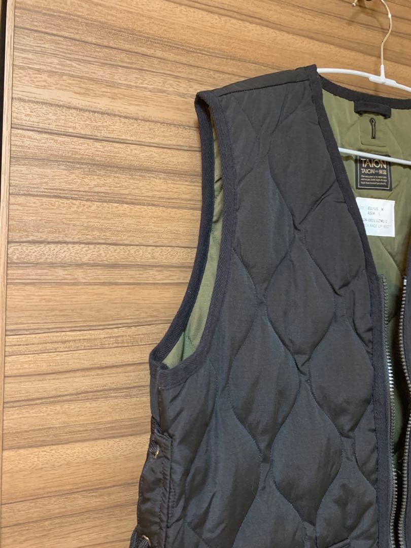 TAION タイオン　体温 Vネックレースアップダウンベスト　ブラック　黒　L