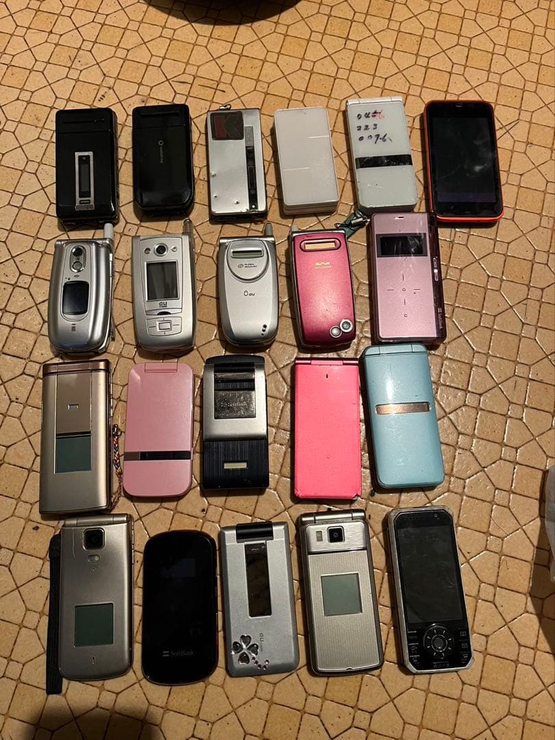 折りたたみ式携帯電話21台セットジャンク品