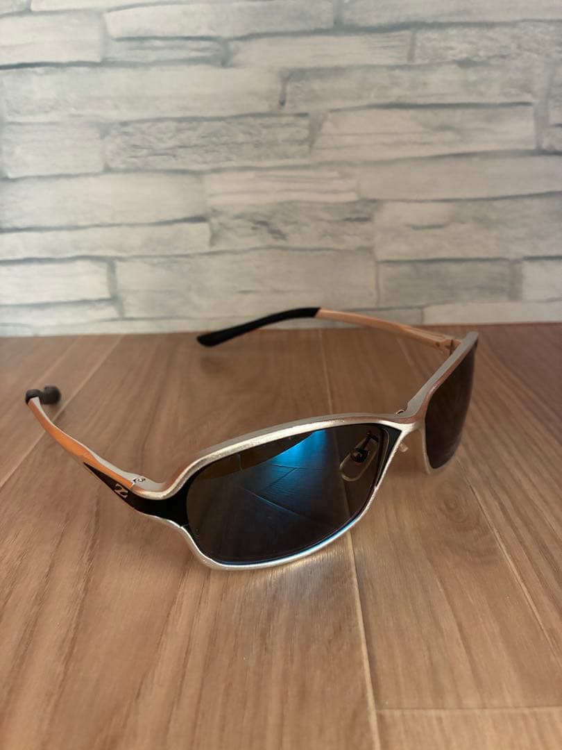 遮光サングラス　ゼクー　ドリオ