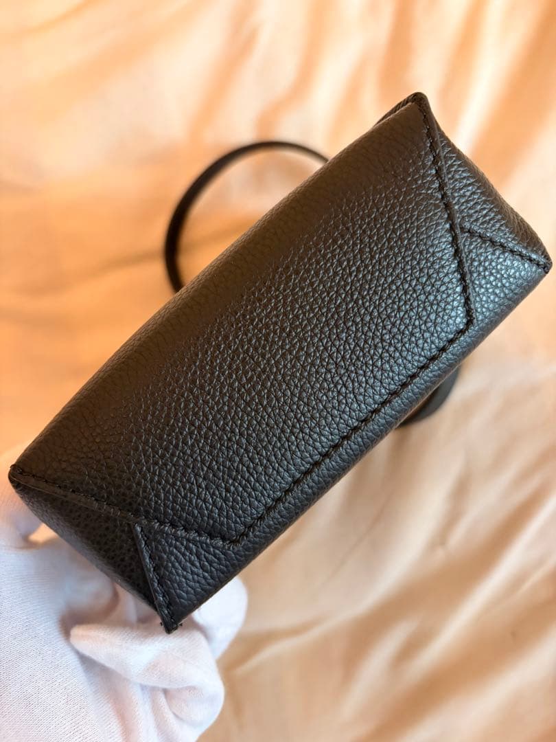 MARNI レザーショルダーバッグ　ブラック