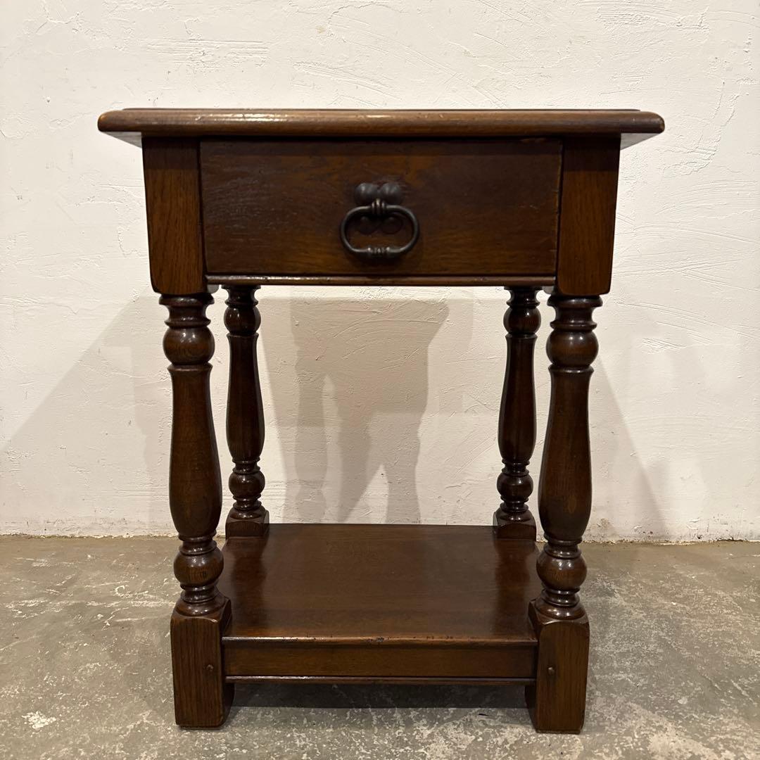 ヴィンテージ　ドロワーサイドテーブル　ベッドサイドテーブル