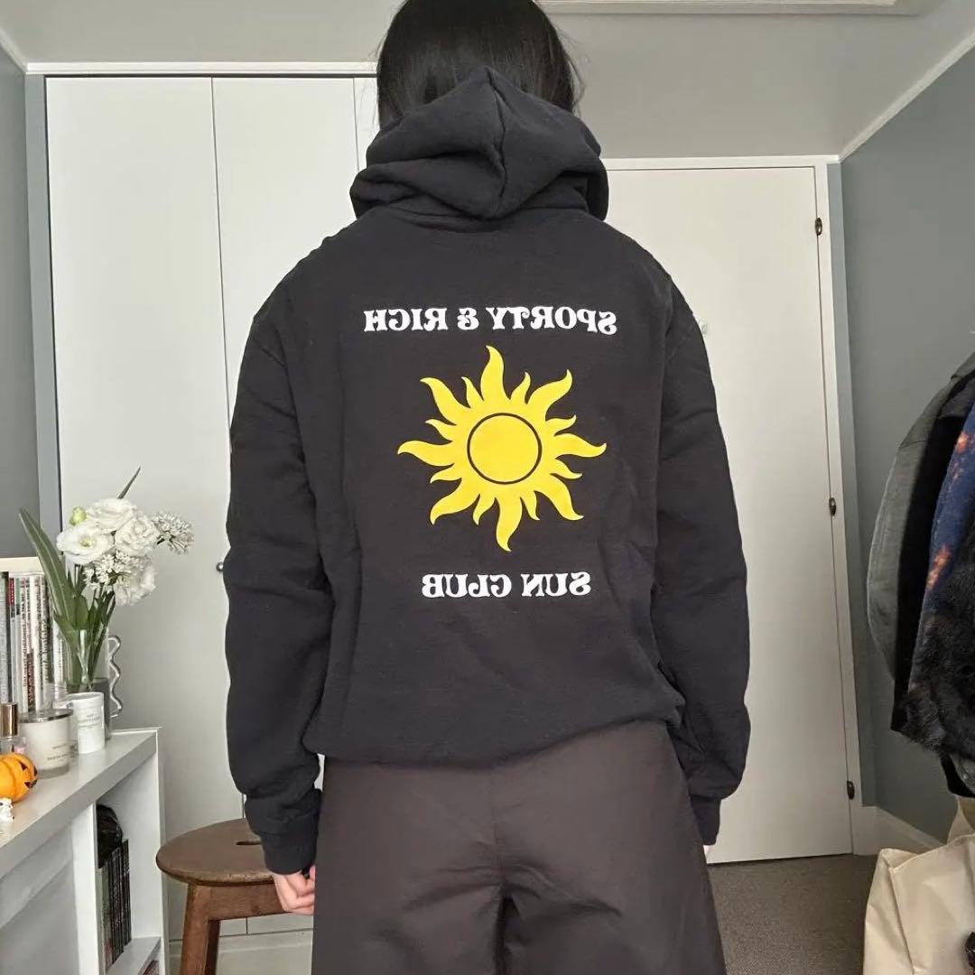 トップス sporty & rich hoodie