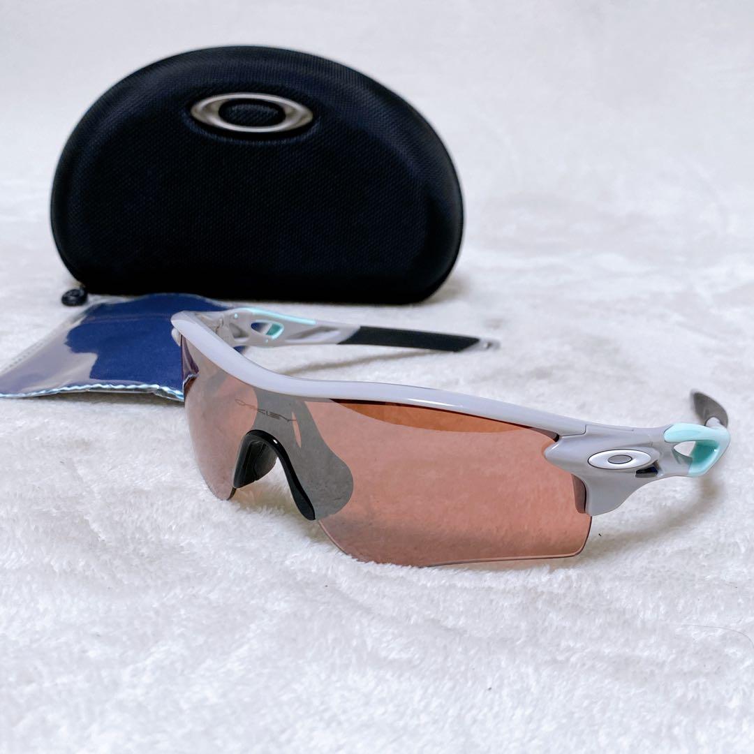 オークリー　レーダーロックパス　アジアフィット　プリズムレンズ　グレー　ケース付