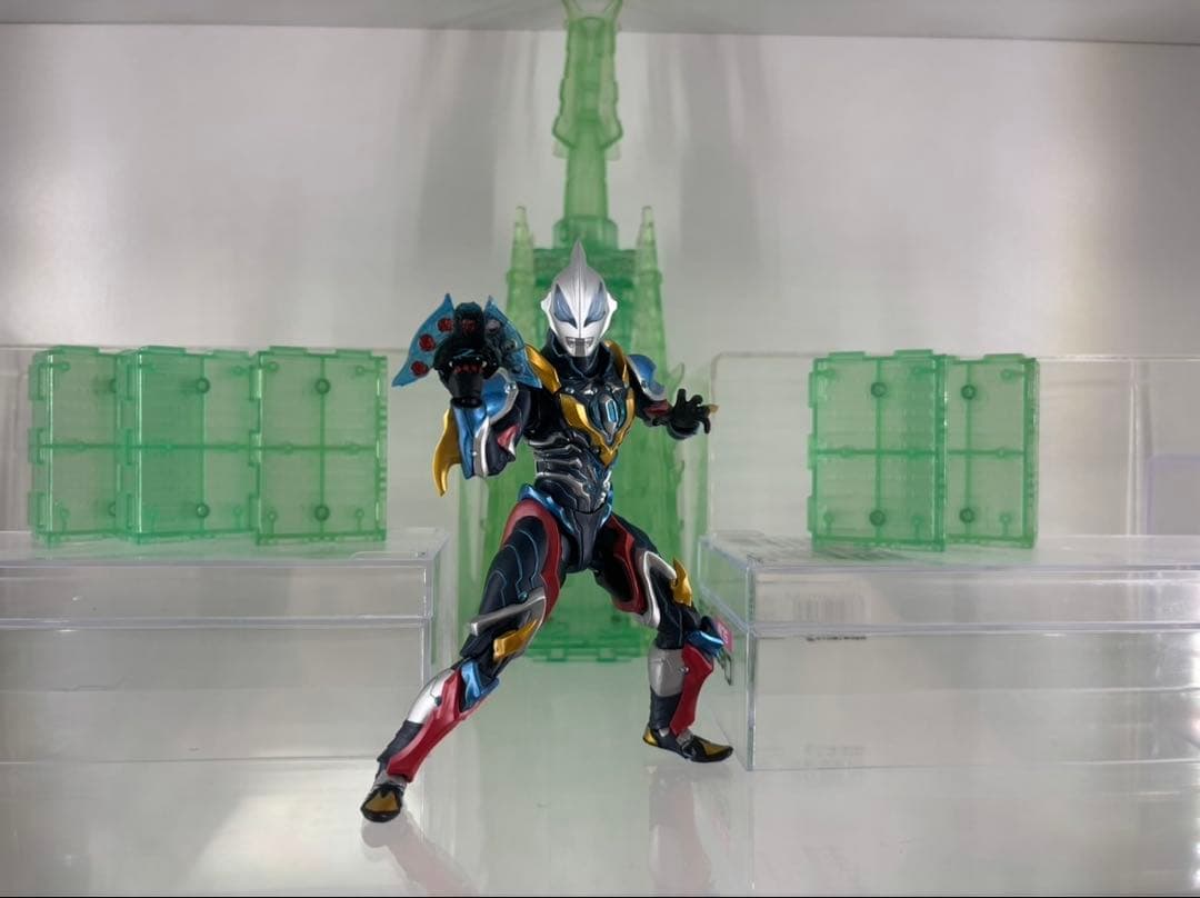 フィギュアーツウルトラマンジードギャラクシーライジング　改造ゼットライザー付