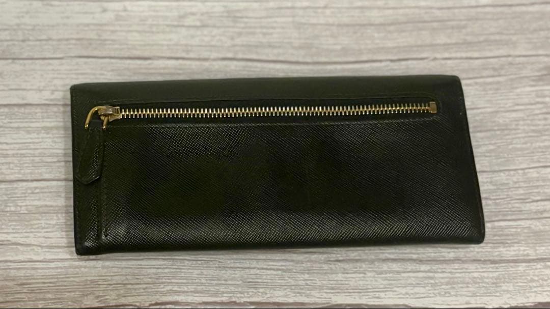 PRADA ブラック 長財布 リボン付き