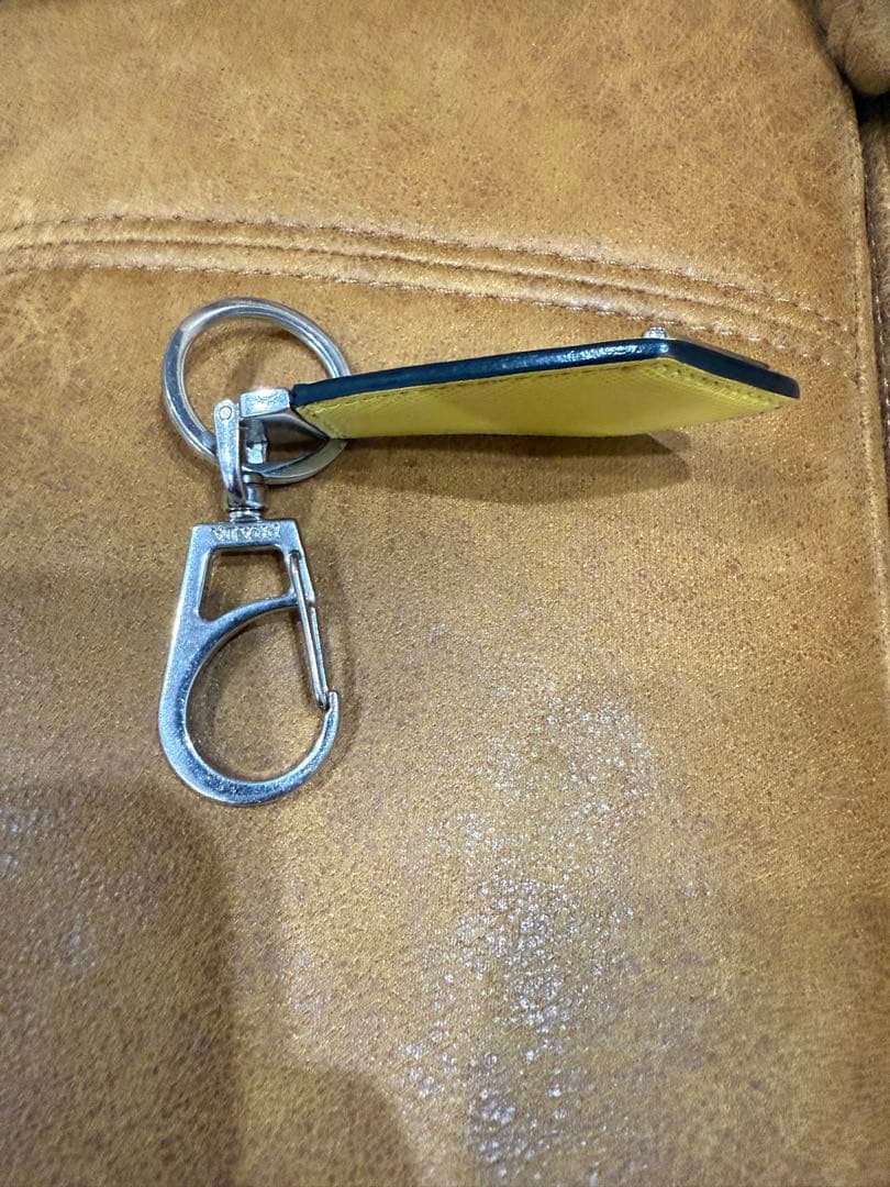 【レア商品】 正規品 プラダ キーリング　サフィアーノ