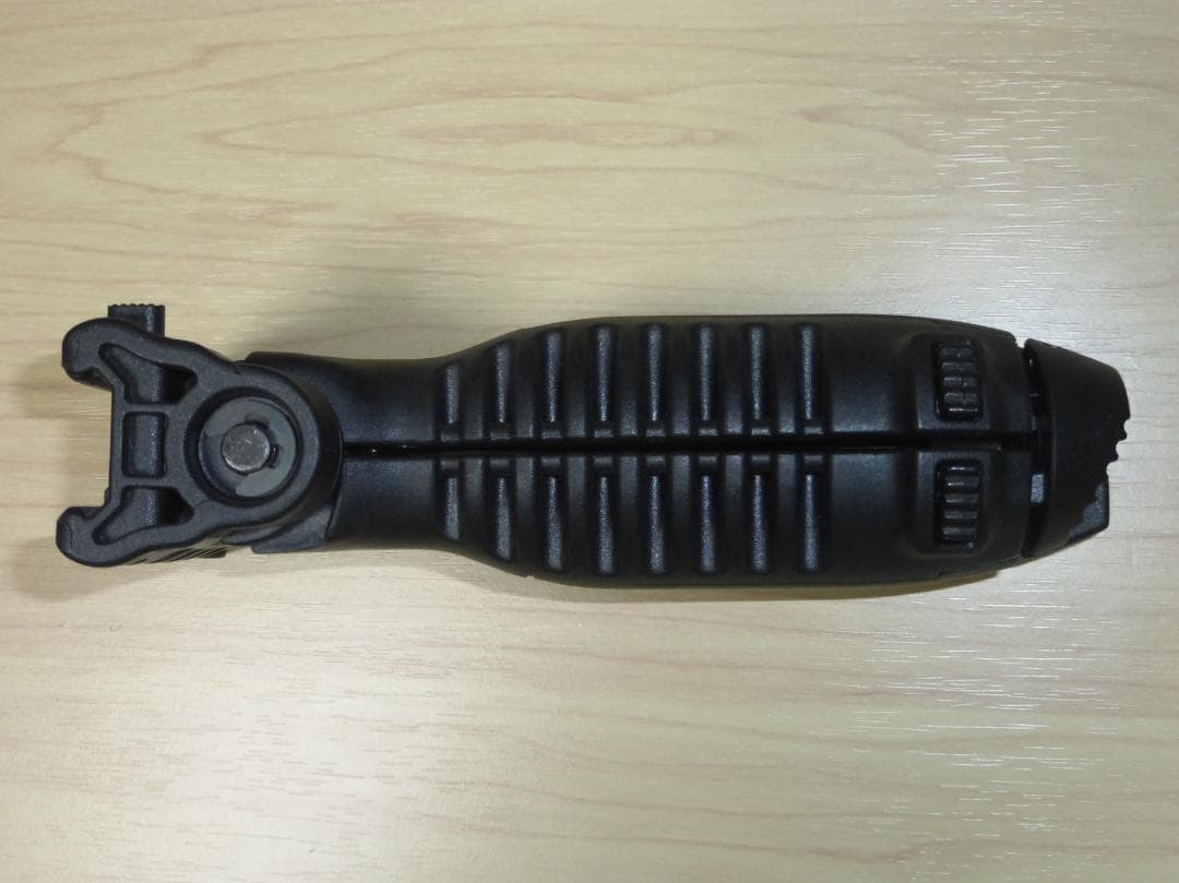 FAB Defense バイポッドグリップ T-POD クイックリリース