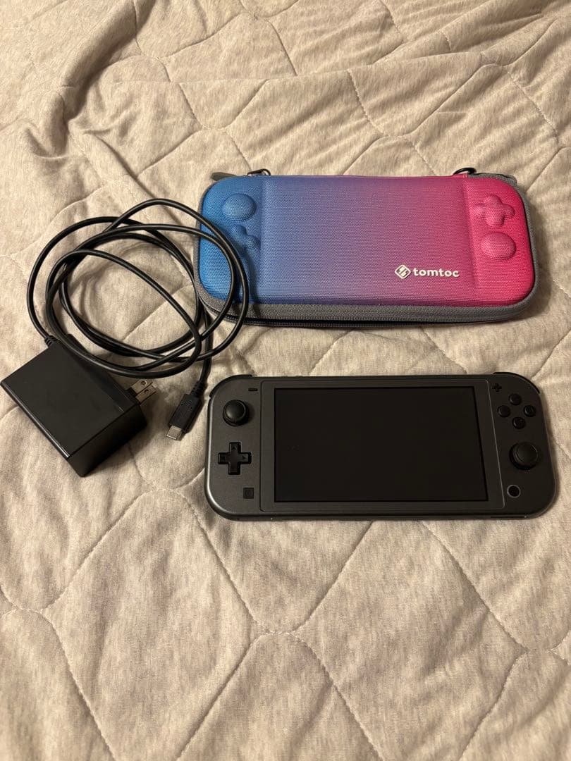 Nintendo Switchライト 本体 ポケモン