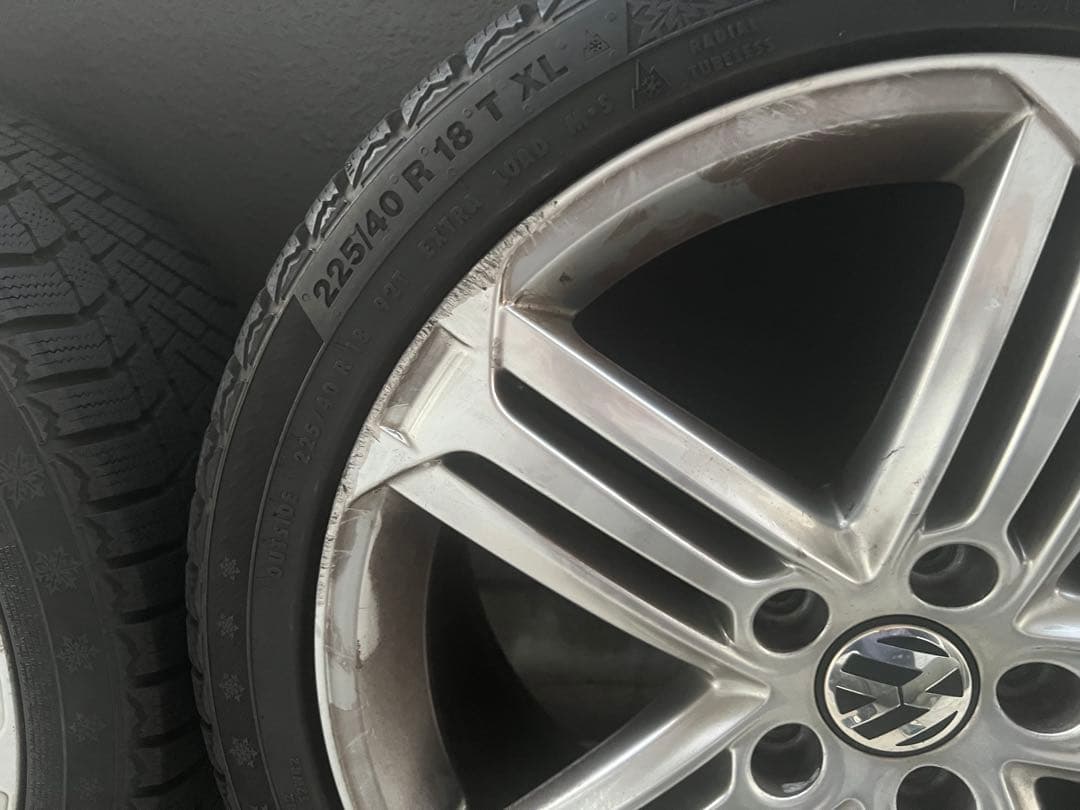 Volkswagen 225/40 R18 ホイールスタッドレスセット(4/4)