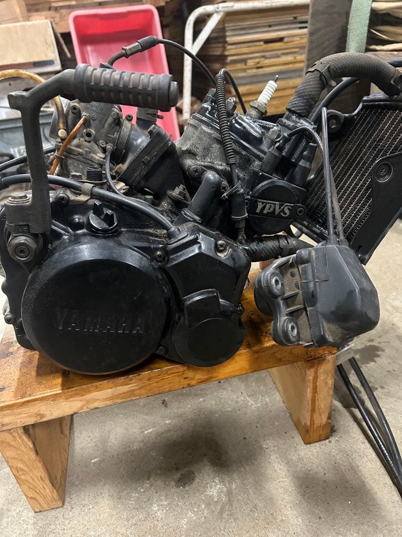 ヤマハ rz125 YPVS 2ストロークエンジン