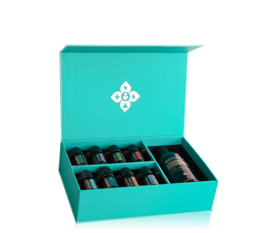 新品、未開封　ドテラdoTERRA アロマタッチセット