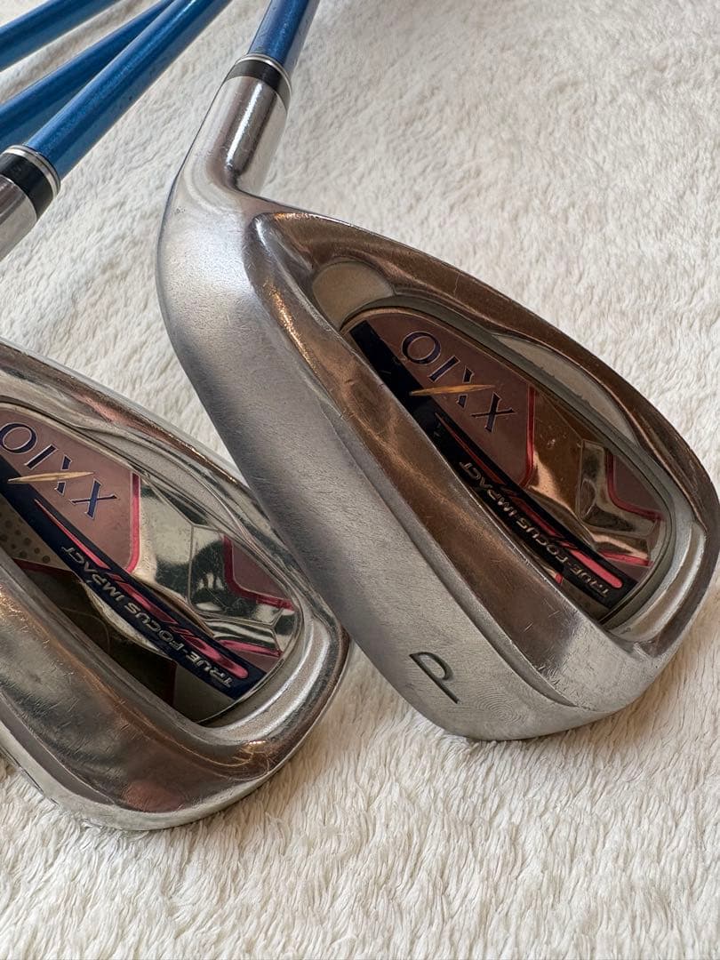 大人気！ゼクシオレディース10 5本セット　ブルー　Lシャフト　アイアン