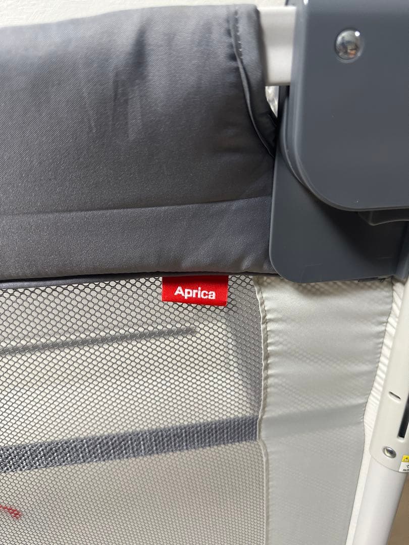 アップリカ ココネルエアー AB グレーベアー ベビーベッド