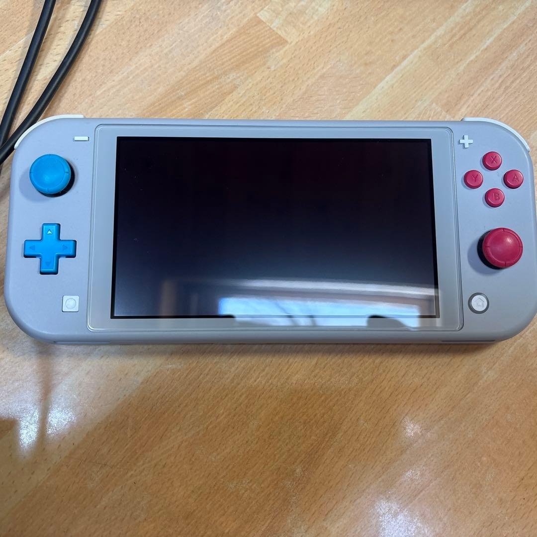 Nintendo Switch Lite ポケモンデザイン　⭐︎充電器付き⭐︎