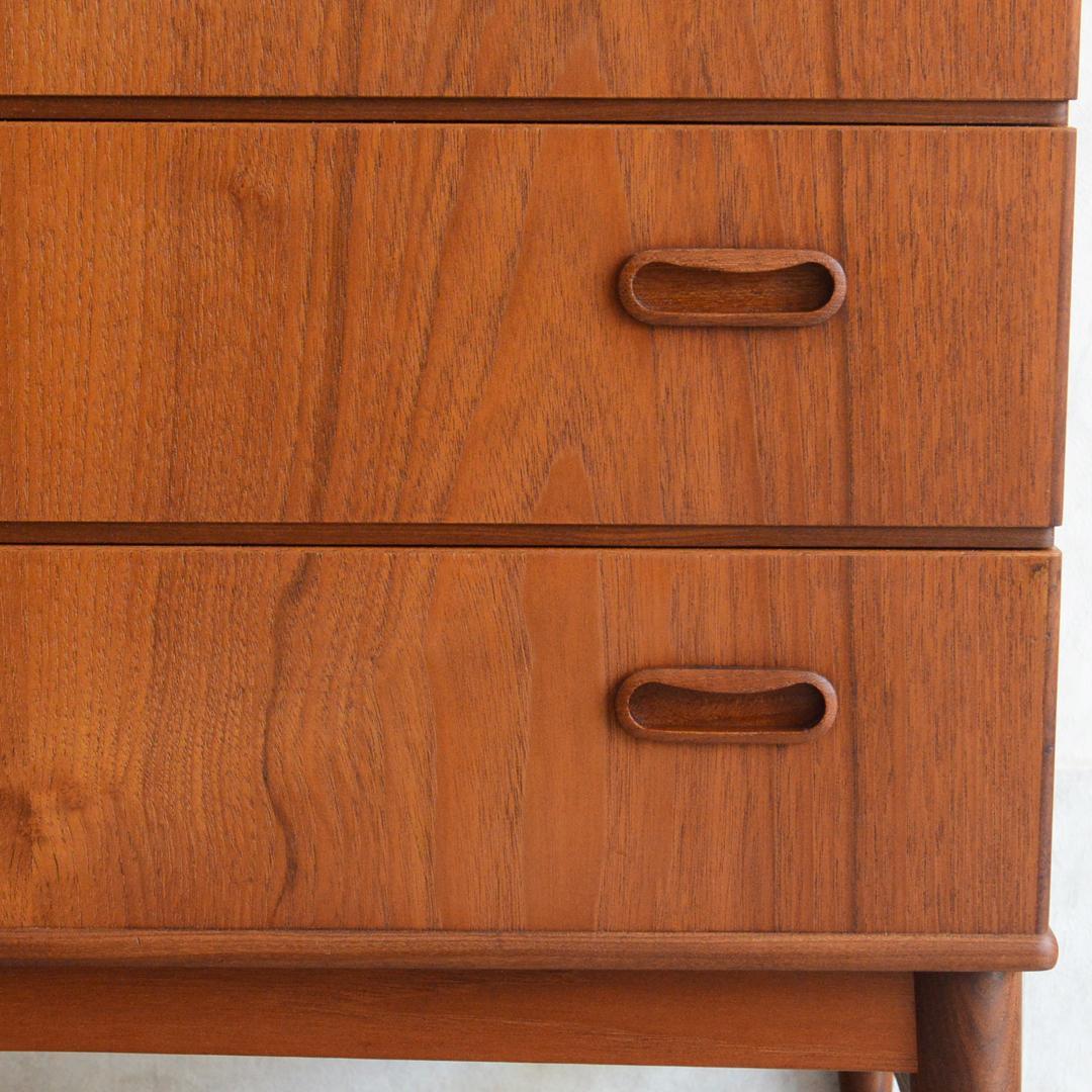 デンマーク 北欧ヴィンテージ チーク４段チェスト 北欧家具 タンス 北欧デザイン