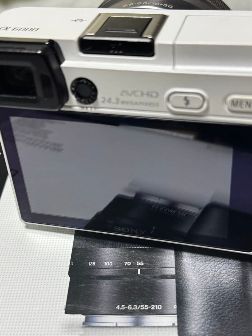 SONY ソニー α6000 ILCE-6000Y ダブルズームレンズ付き