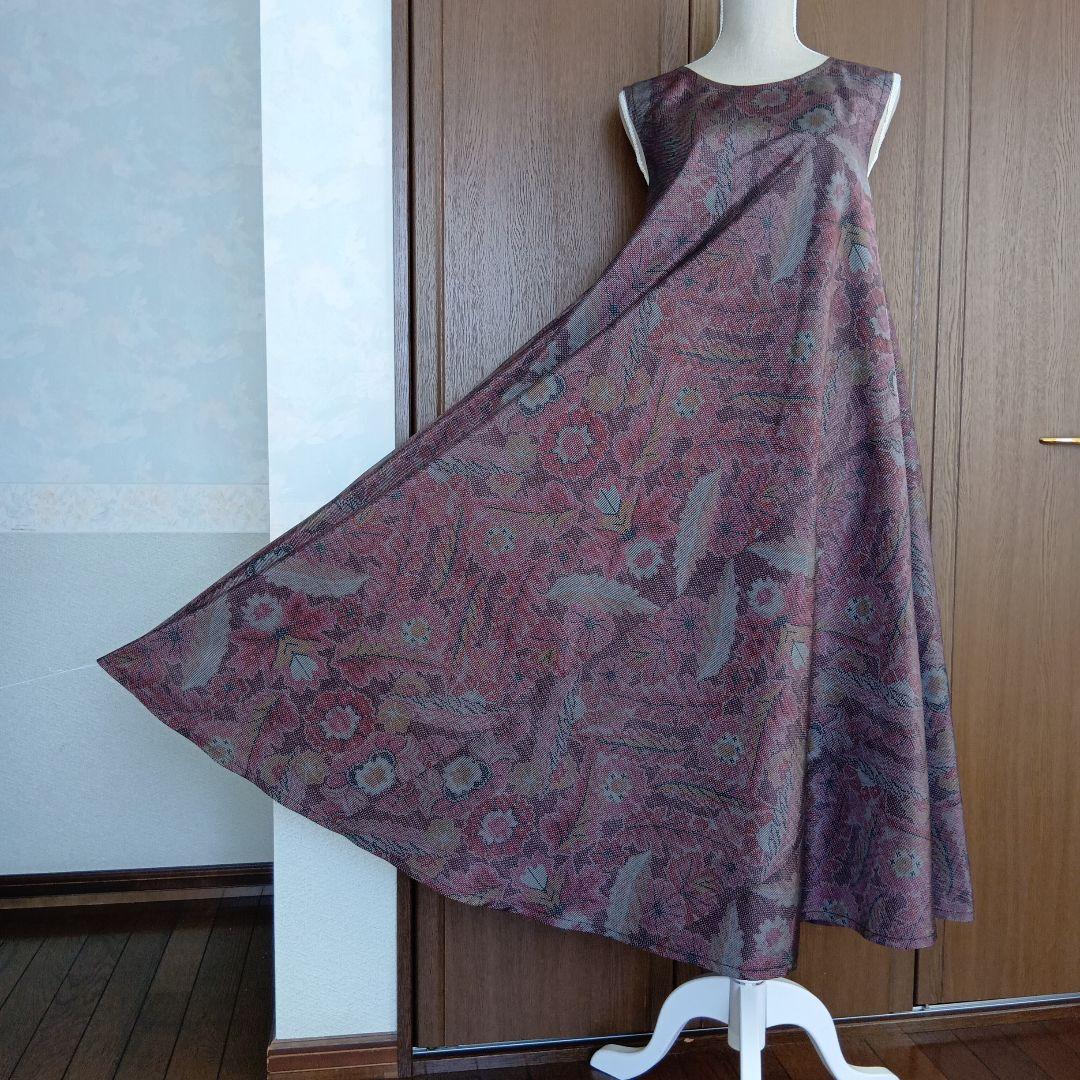 着物リメイク＊本場大島紬　草花柄ワイン＊ノースリーブテント型フレアーワンピース
