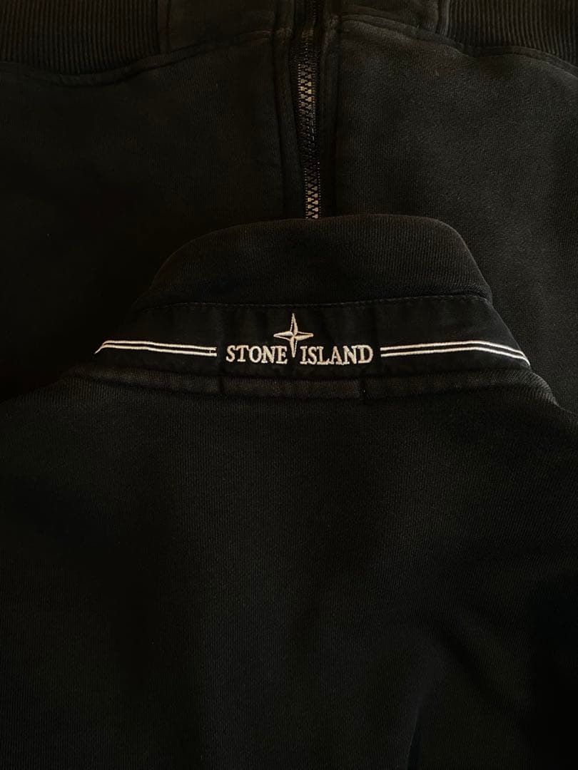 STONE  ブラック ジップアップジャケット