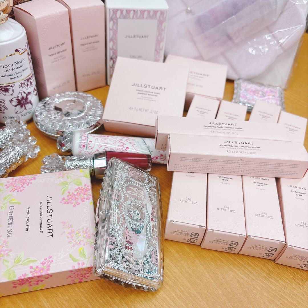 ☆ジルスチュアート　コスメおまとめ売り！！