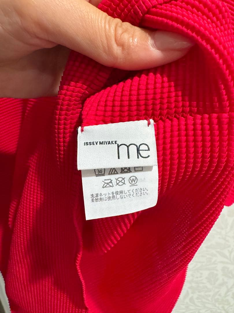 トップス ISSEY MIYAKE me