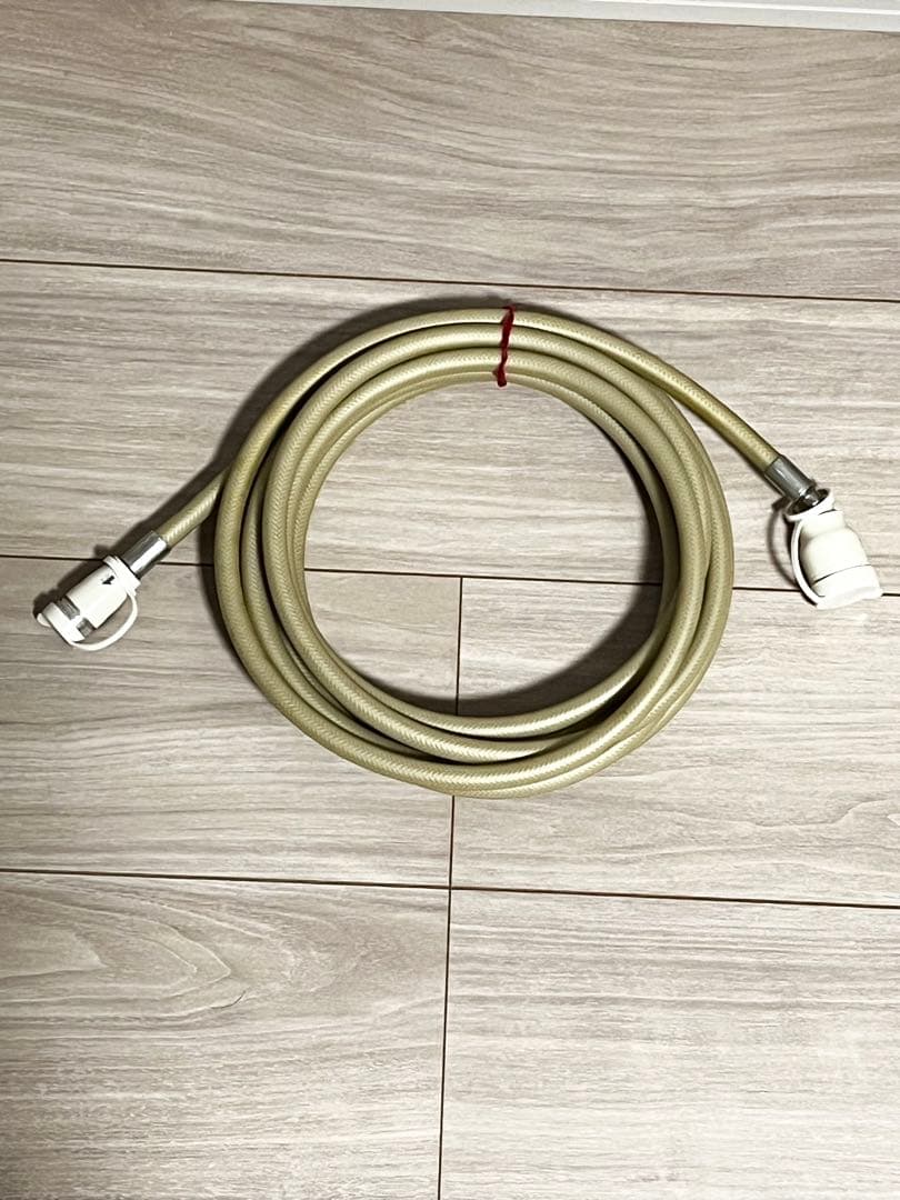 ガスファンヒーター ホワイト コンパクト