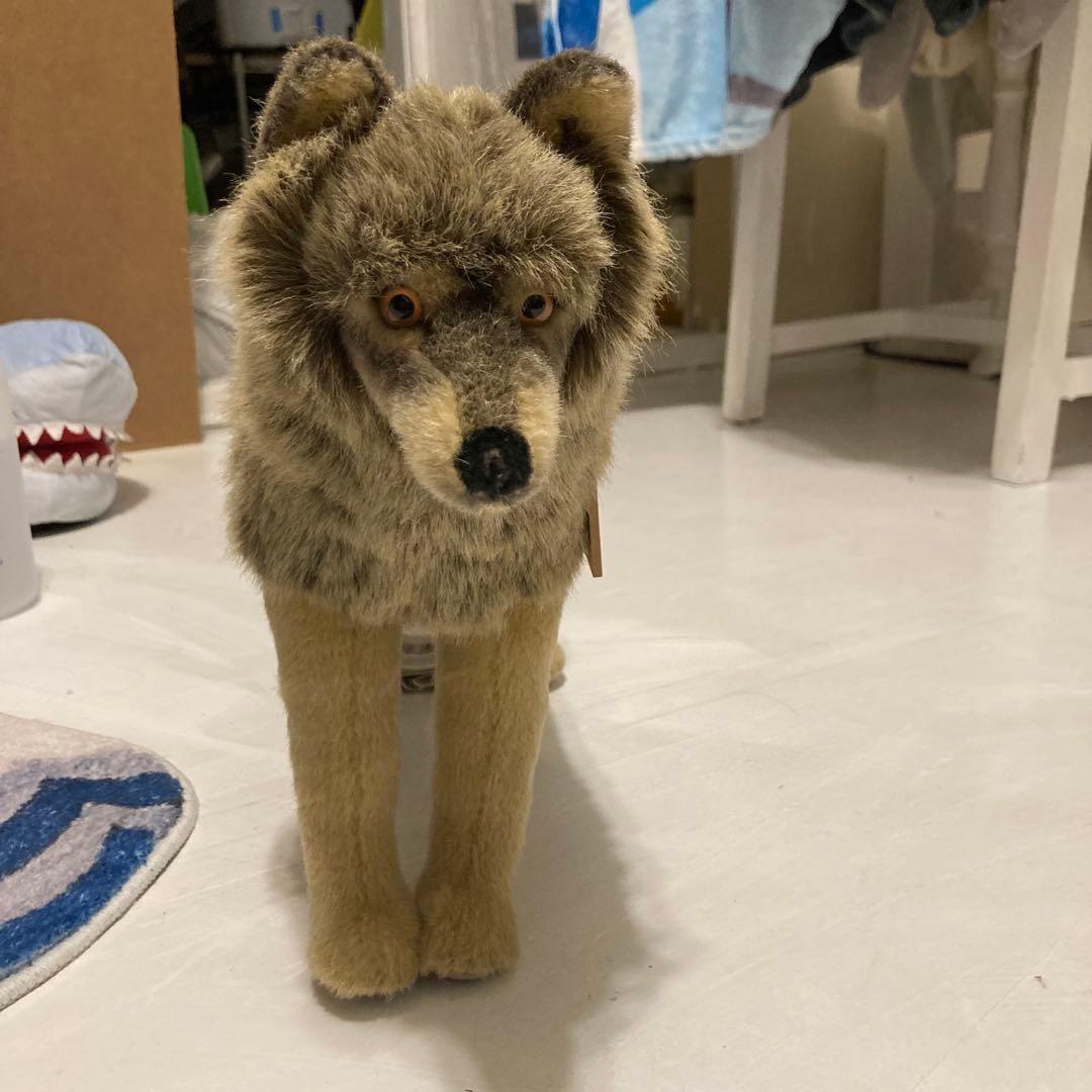 ドイツ製狼おおかみのリアルなぬいぐるみ 中型