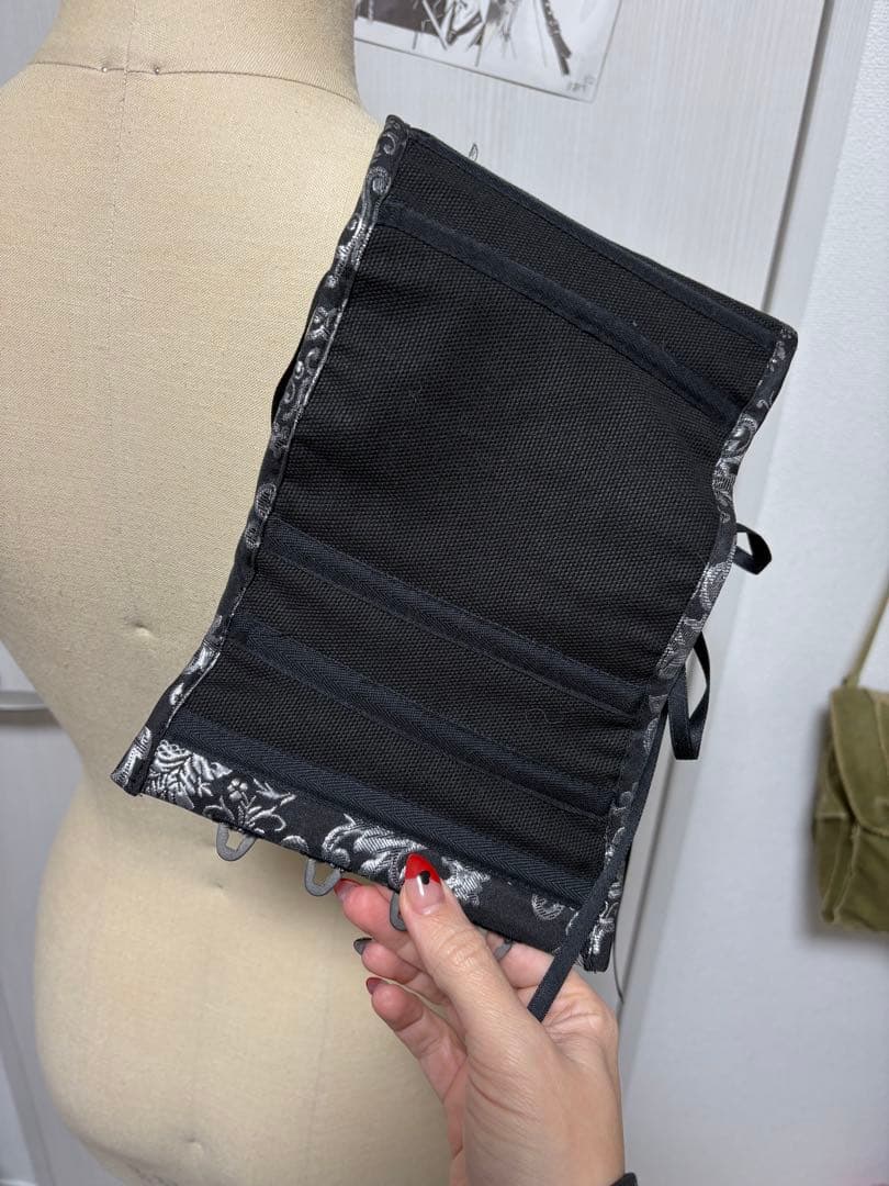 Atelier Pierrot 黒 花柄 コルセット