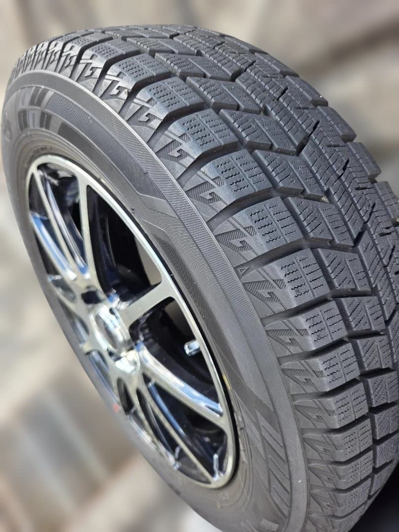 KEI様用 2022年製Yokohama 175/65R15 スタッドレスタイヤ