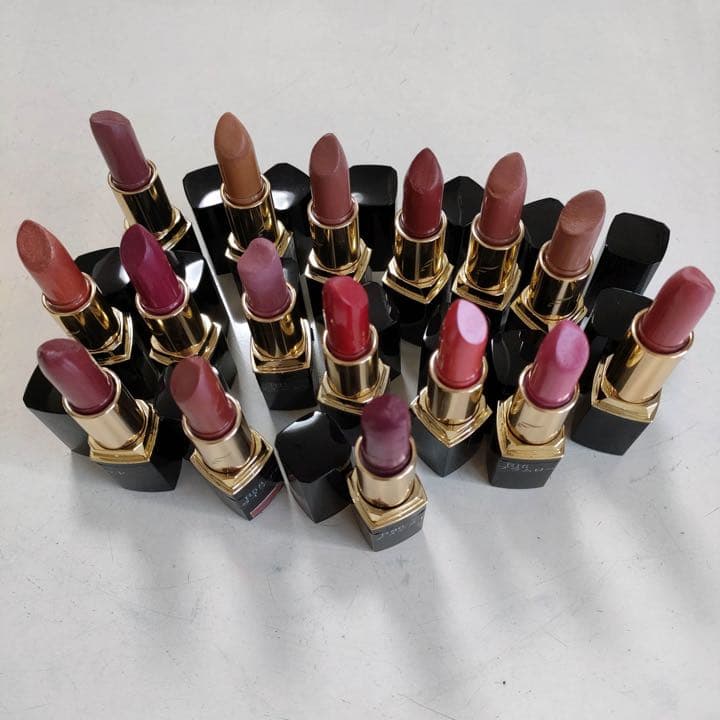 匿名配送　口紅19本　モイスチャー＆トリートメント　ヒアルロン酸　ルージュ　他