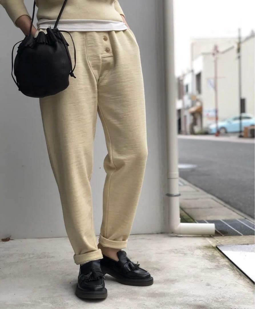 パンツ fumika uchida