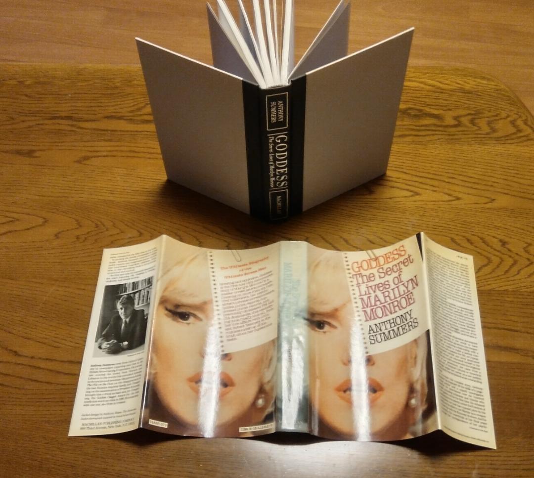 マリリン・モンロー「GODDES」初版