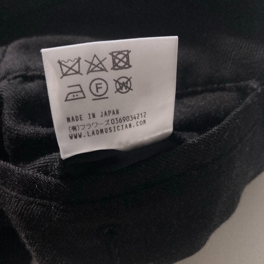 【完売】LAD MUSICIAN　ツータックテーパードワイドスラックス 花柄 黒