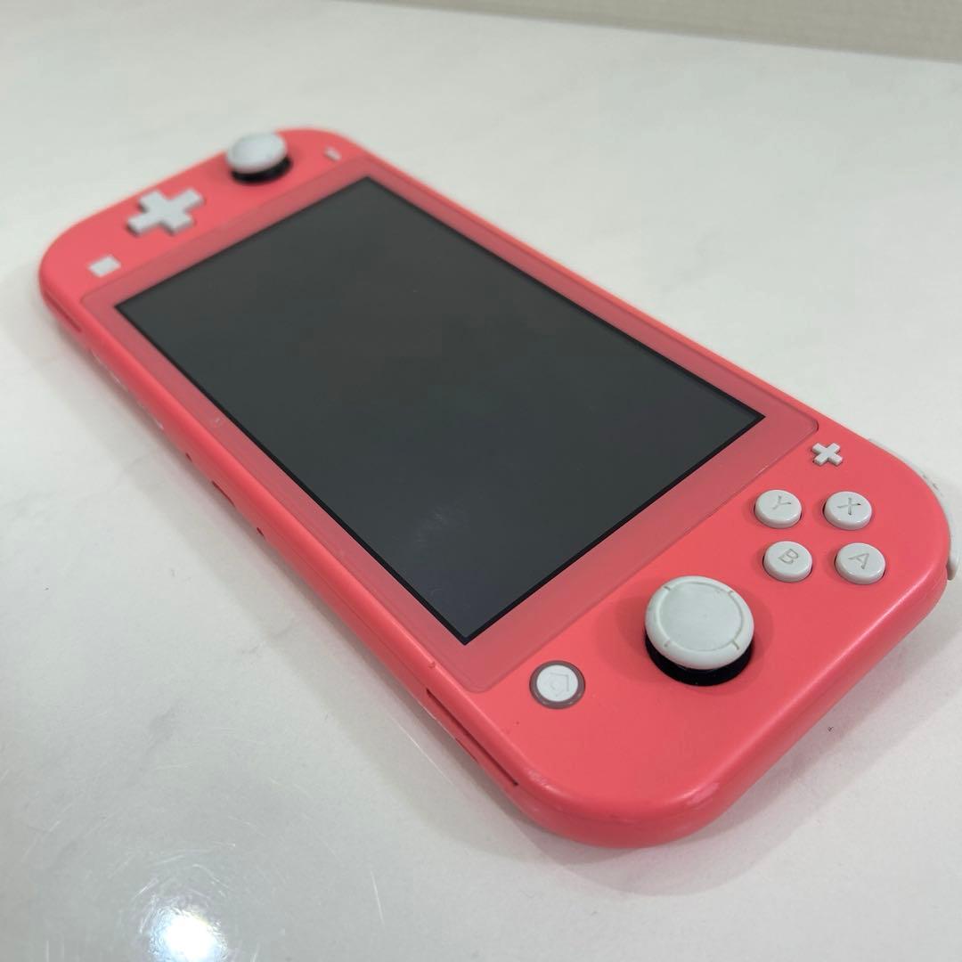 Nintendo Switch Lite スイッチライト　ピンク 使用感あり。