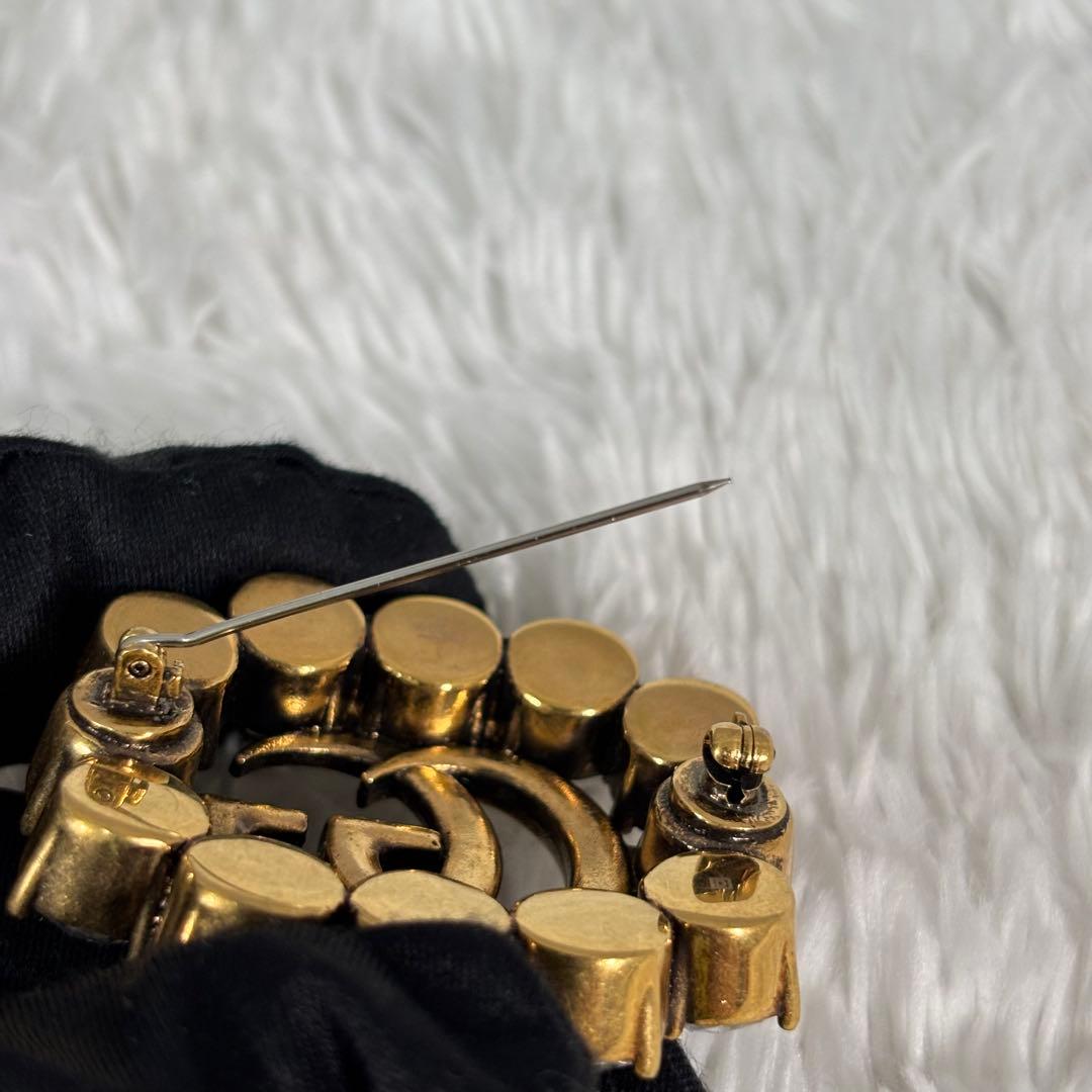 【美品】 グッチ ブローチ クリスタル メタル GG ダブルG シルバー