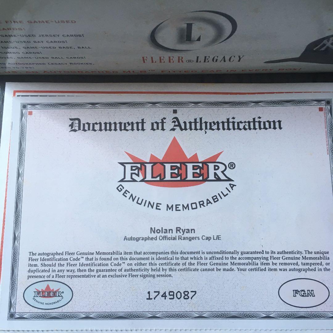 \"お値下げしました\"ノーランライアンのサインキャップです。