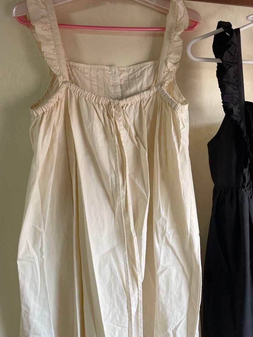 Akane & Alois ノースリーブワンピース エプロン　2枚