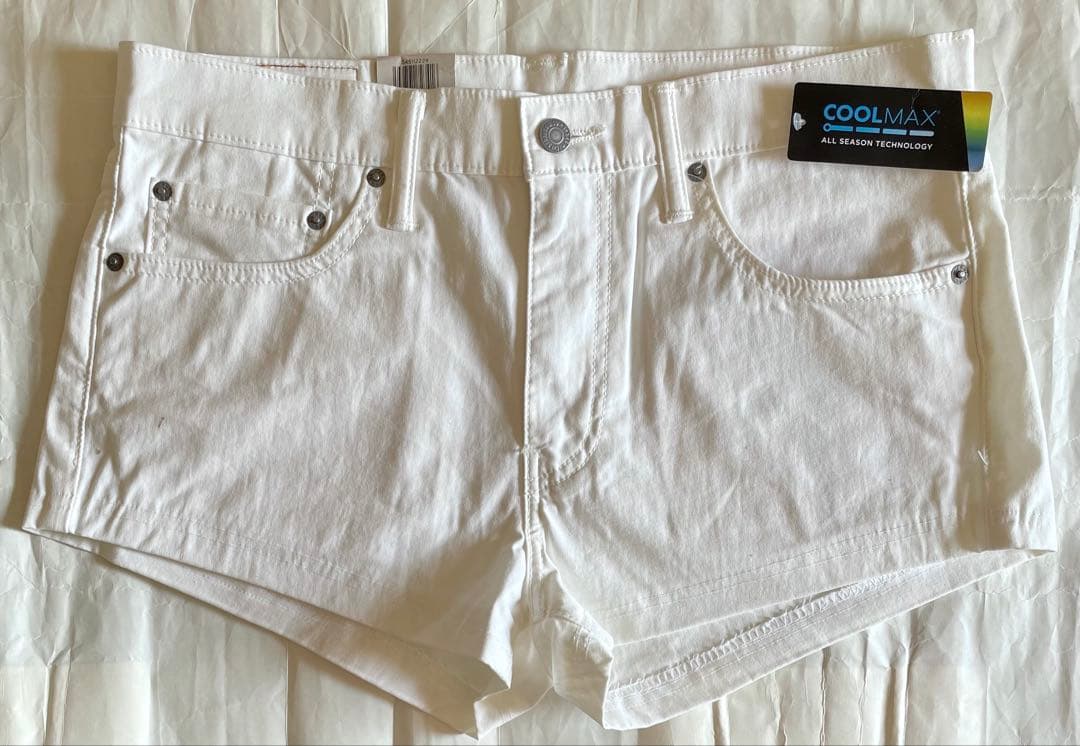 Levi's❗️メンズホワイト短パン❗️夏用クールマックス❗️新品未使用❗️（ＸＬ）❗️