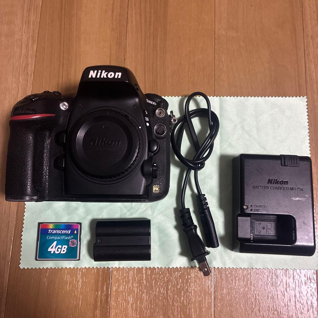 完動品! Nikon D800+付属品 (シャッター回数により訳あり品扱い)