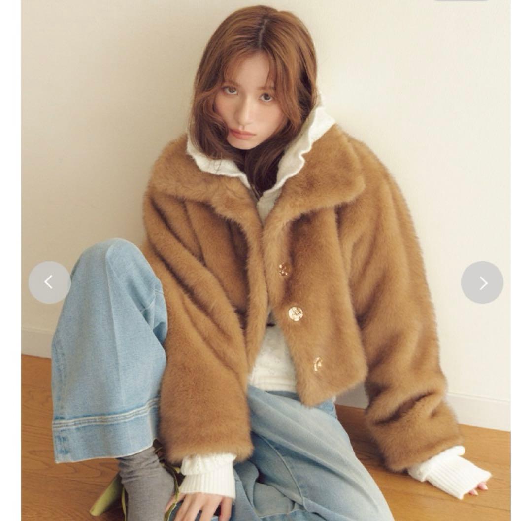 バリエファーショートコート　キャメル　LILY BROWN