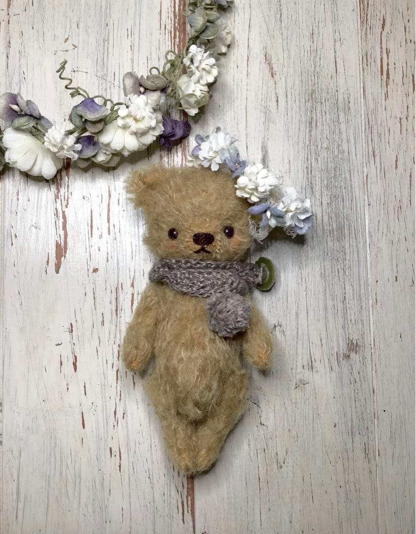 ちびくまcocolilou アンティーク調カーキモヘアのテディベア